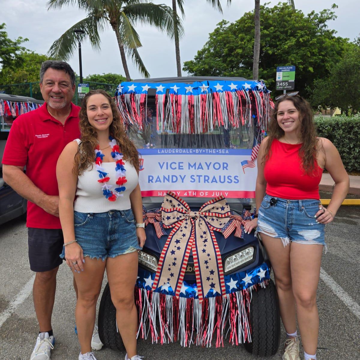 Randy Strauss at a Lauderdale-by-the-Sea community event